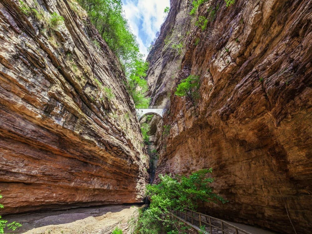 Hell's Gate National Park