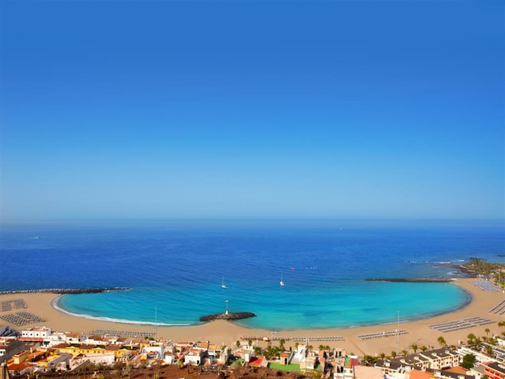 Las Vistas Beach