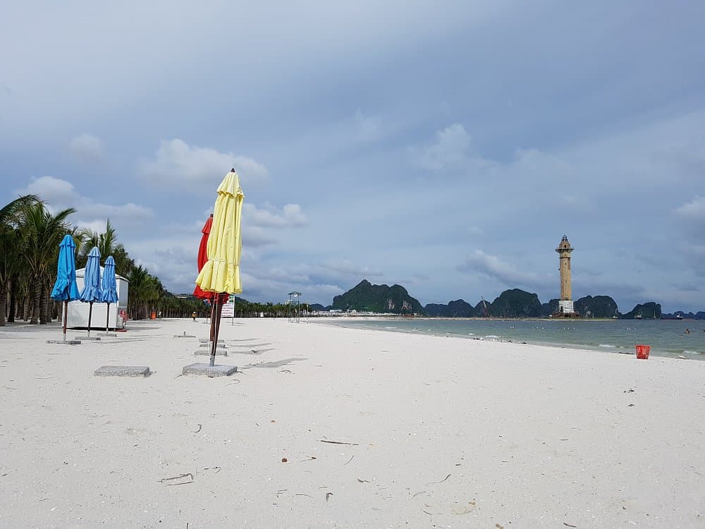 Bai Chay Beach