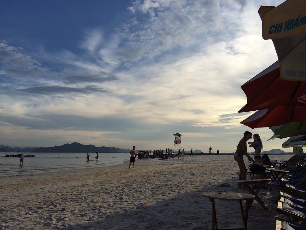 Bai Chay Beach