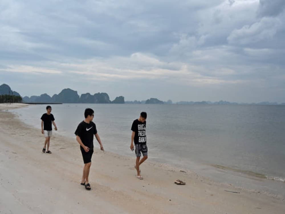 Bai Chay Beach