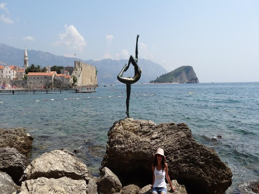 Budva Dancing girl