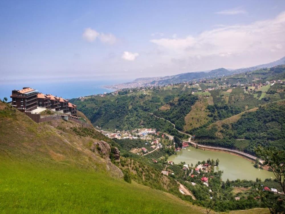 Sera Lake