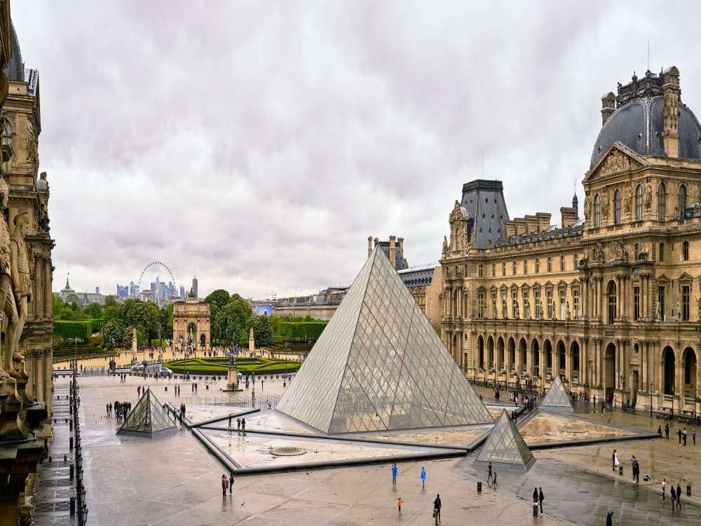 Louvre Museum