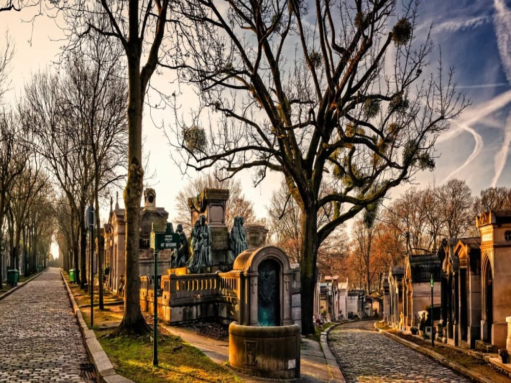 Père-Lachaise Cemetery