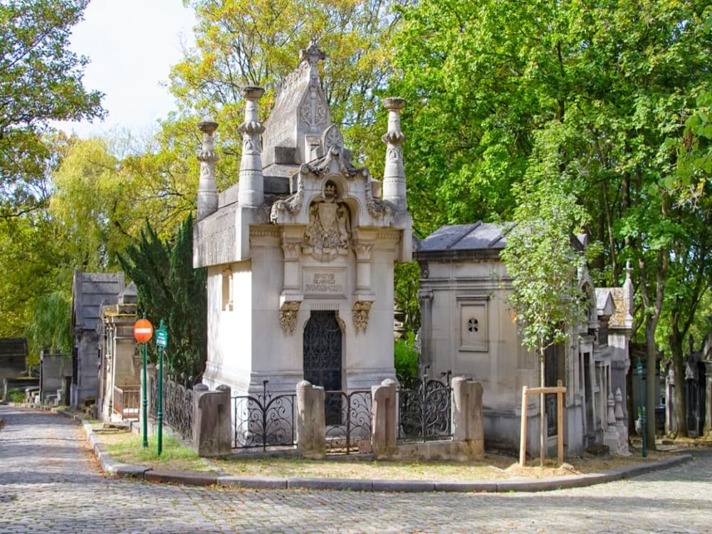 Père-Lachaise Cemetery