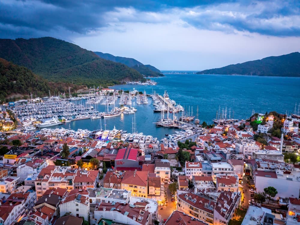 Is Marmaris hot in September?<