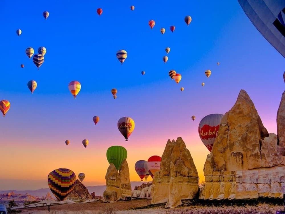 Hot air balloon ride in Pamukkale or Cappadocia?