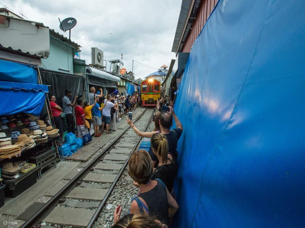 Maeklong Railway Market