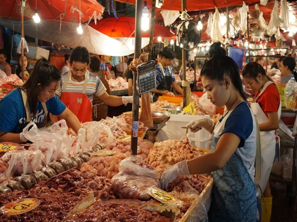 Khlong Toei Market