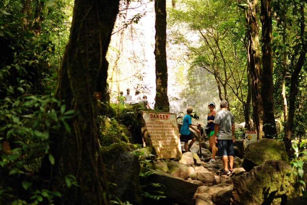 Outdoor Adventures in Honolulu: Beaches, Hikes, and More
