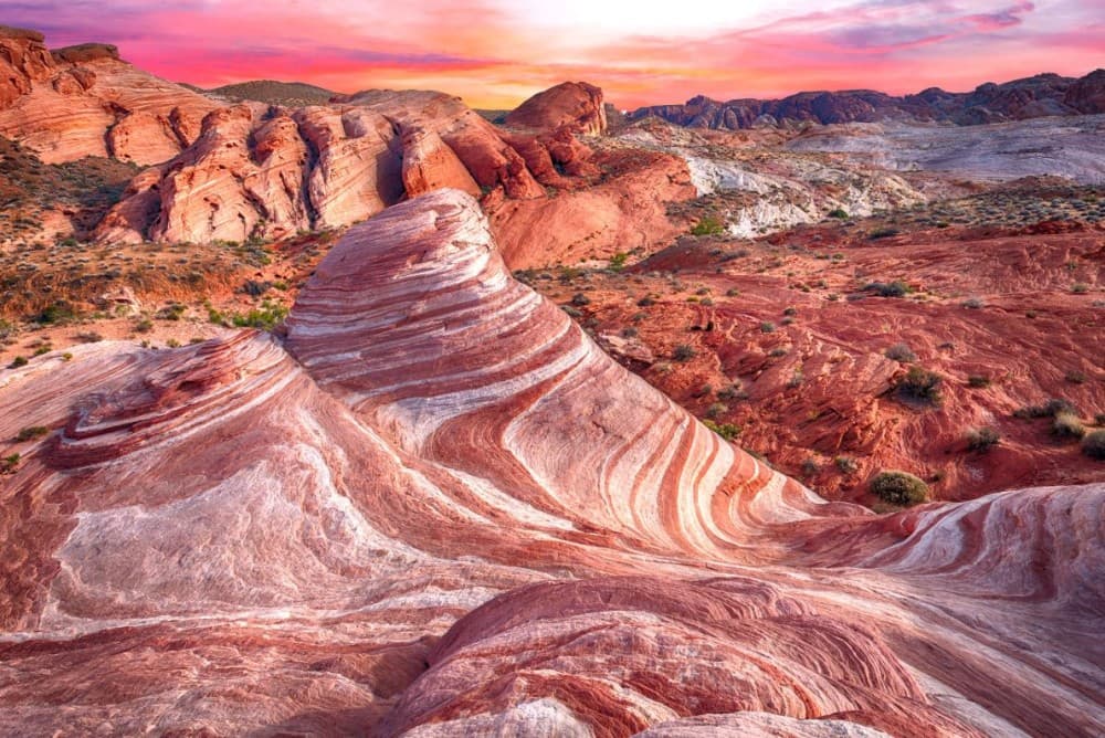 The Best Day Trips from Las Vegas: Escape the City for an Adventure