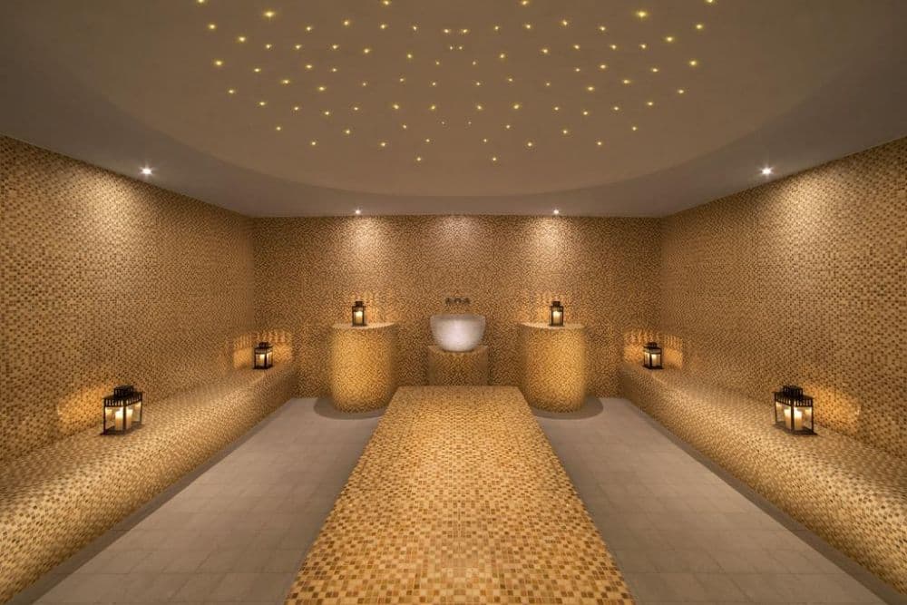 Luxury in the Desert: Abu Dhabi’s Best High-End Experiences