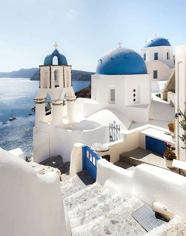Greece Travel Guide: Explore History, Beauty, and Culture 