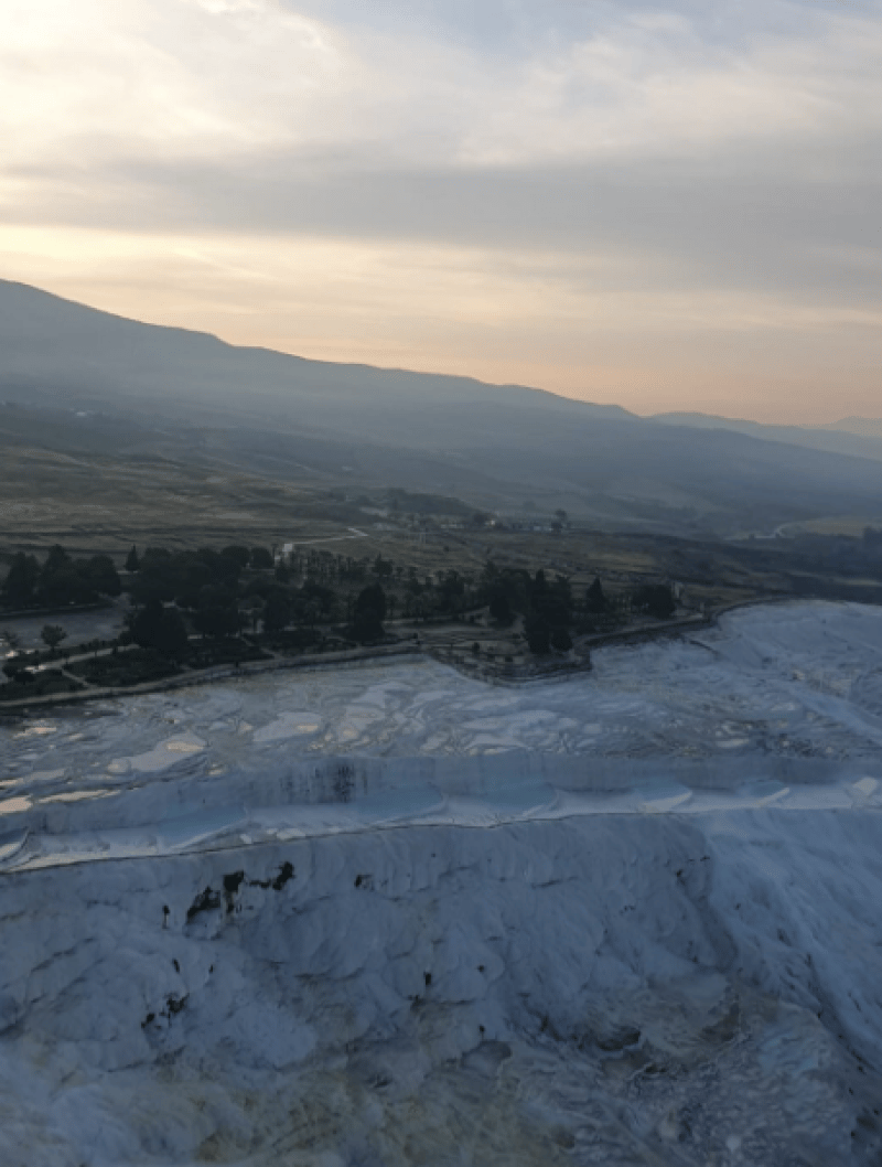 Kuşadası: Kusadası: Pamukkale Tour With Balloon Flight & Private Transfer | ®ExcursionMania