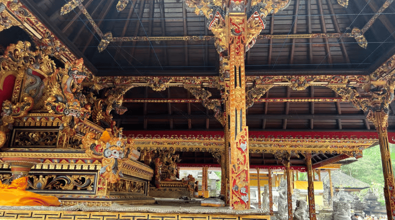 Tirta Empul: Temple Tour with Optional Spiritual Cleansing | ®ExcursionMania