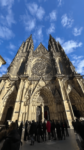 Prague: Castle, National Museum & Town Hall Tickets & Audio | ®ExcursionMania