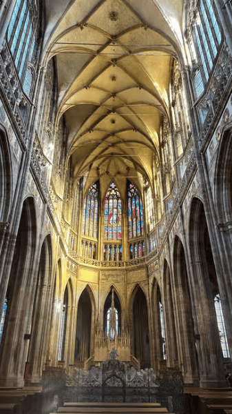 Prague: Castle, National Museum & Town Hall Tickets & Audio | ®ExcursionMania