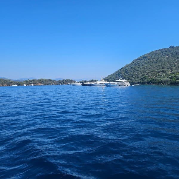 From Fethiye: 12 Islands Boat Trip w/Hotel transfer and Lunch | ®ExcursionMania