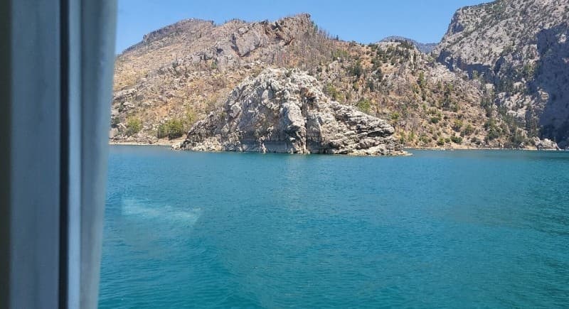 Side: Green Canyon Boat Trip With Unlimited Drinks And Lunch | ®ExcursionMania