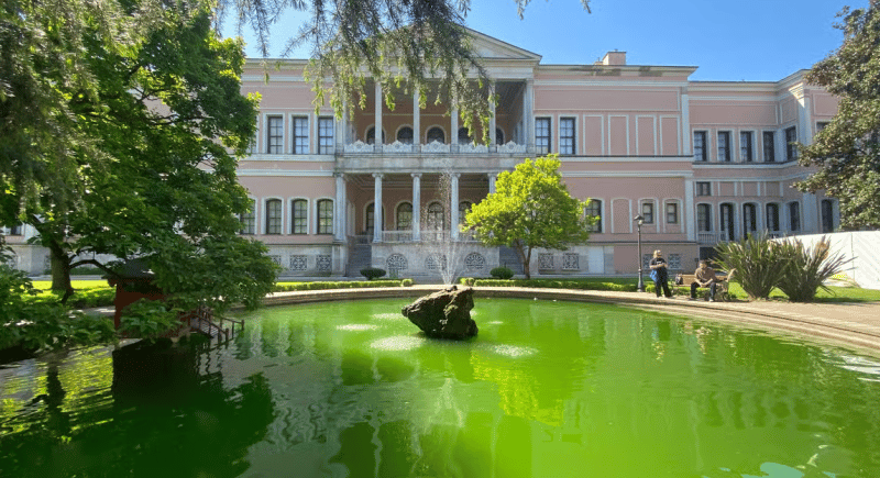 Istanbul: Dolmabahce Palace and Harem Fast-Track & Audio | ®ExcursionMania