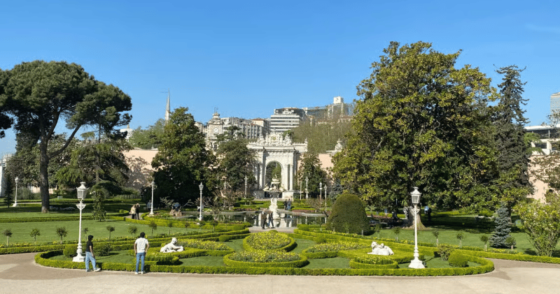 Istanbul: Dolmabahce Palace and Harem Fast-Track & Audio | ®ExcursionMania