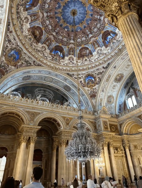 Istanbul: Dolmabahce Palace and Harem Fast-Track & Audio | ®ExcursionMania