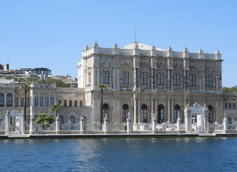 Istanbul: Dolmabahce Palace and Harem Fast-Track & Audio | ®ExcursionMania