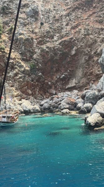Alanya Pirate Boat Trip: Fun Food and Fantastical Views | ®ExcursionMania