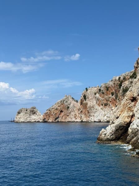 Alanya Pirate Boat Trip: Fun Food and Fantastical Views | ®ExcursionMania