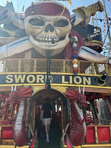 Alanya Pirate Boat Trip: Fun Food and Fantastical Views | ®ExcursionMania