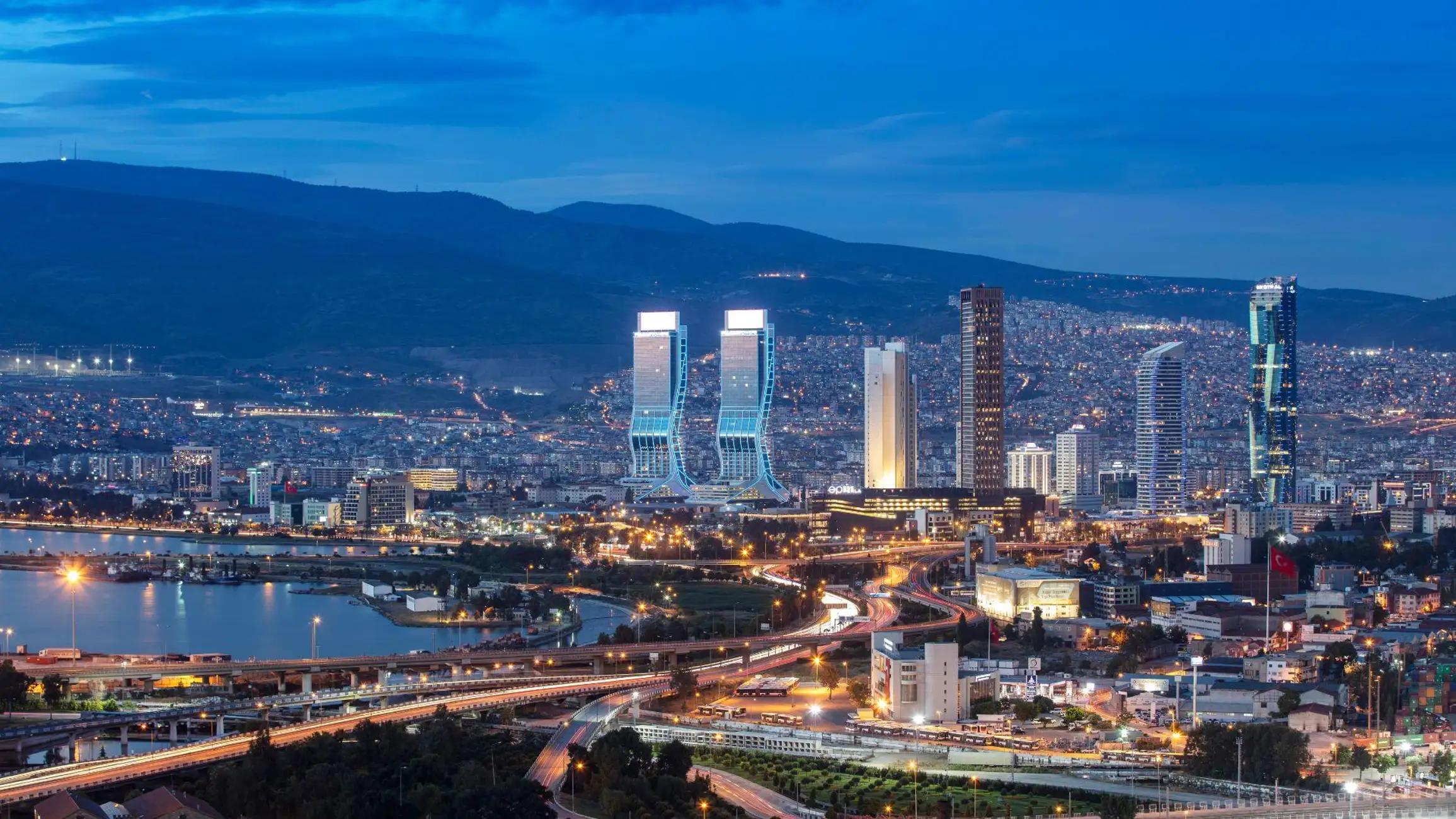 Best of Izmir: Private Walking Tour with a Local | ®ExcursionMania