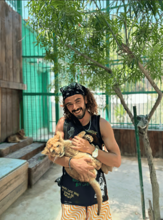 Side: Lion Safari & Splash Feast in Green Canyon w/Lunch | ®ExcursionMania
