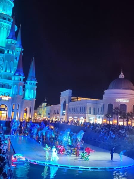 Antalya Land of Legends Night Show With Boat Parade | ®ExcursionMania