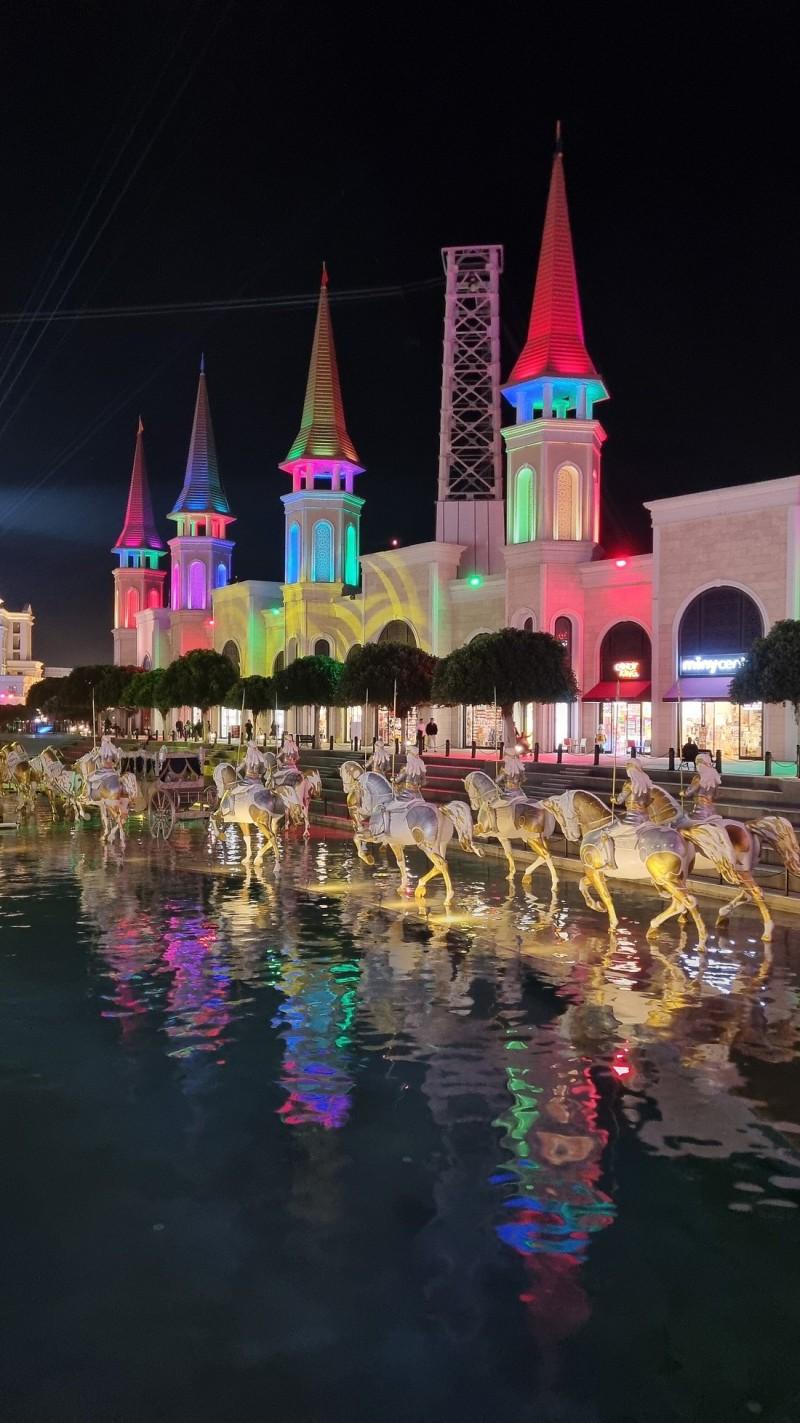 Antalya Land of Legends Night Show With Boat Parade | ®ExcursionMania