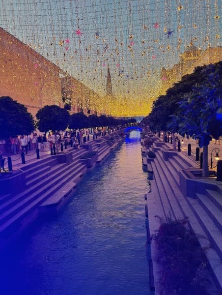 Antalya Land of Legends Night Show With Boat Parade | ®ExcursionMania