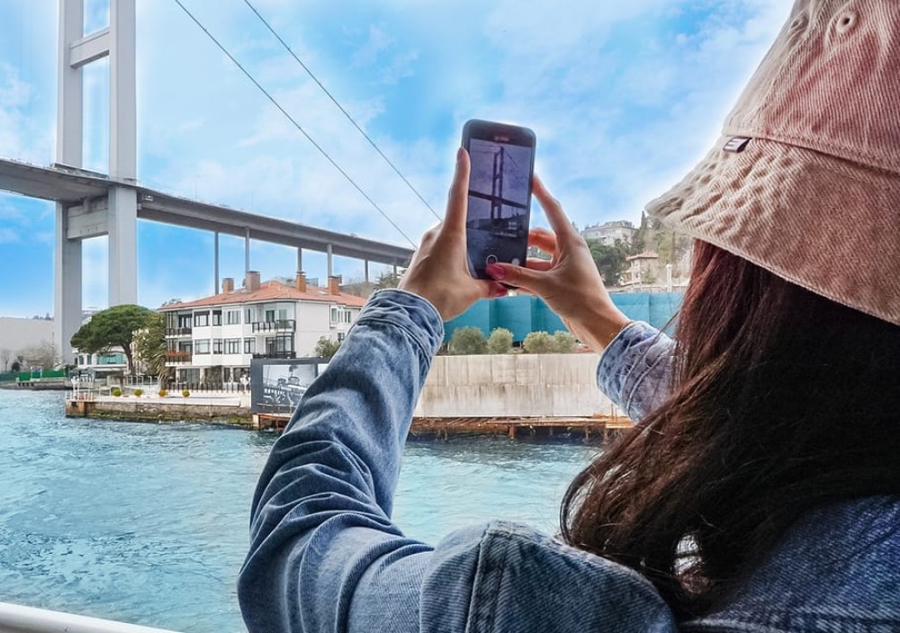 Istanbul: Bosphorus & Golden Horn Cruise Daytime or Sunset | ®ExcursionMania