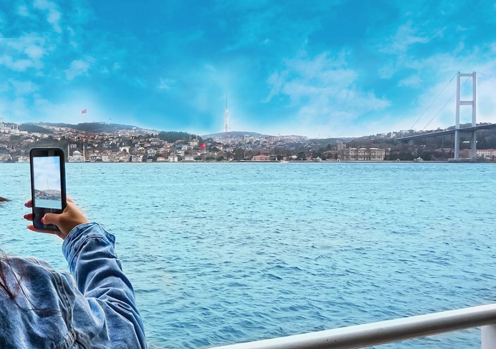 Istanbul: Bosphorus & Golden Horn Cruise Daytime or Sunset | ®ExcursionMania
