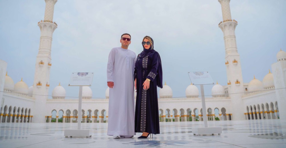 Dubai: Abu Dhabi Day-Trip Grand Mosque, Royal Palace & Lunch | ®ExcursionMania