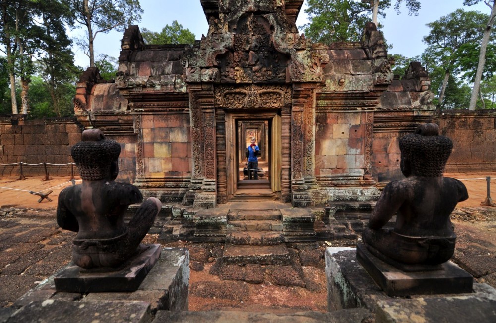 Siem Reap: Private Phnom Kulen & Angkor Wat 2-Day Tour | ®ExcursionMania