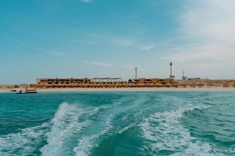 Hurghada: Snorkeling Cruise to Eden Island with Lunch | ®ExcursionMania