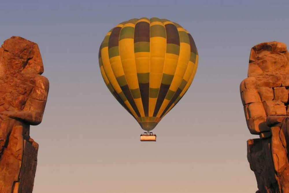 Hurghada: 2-Day Luxor Tour with Hotel Balloon & Nile Boat | ®ExcursionMania