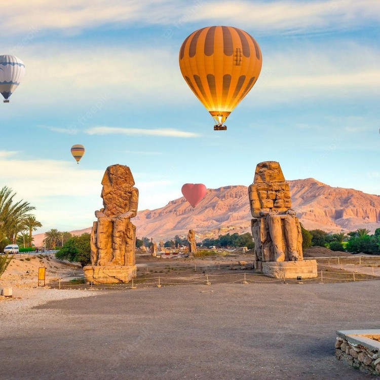 Hurghada: 2-Day Luxor Tour with Hotel Balloon & Nile Boat | ®ExcursionMania