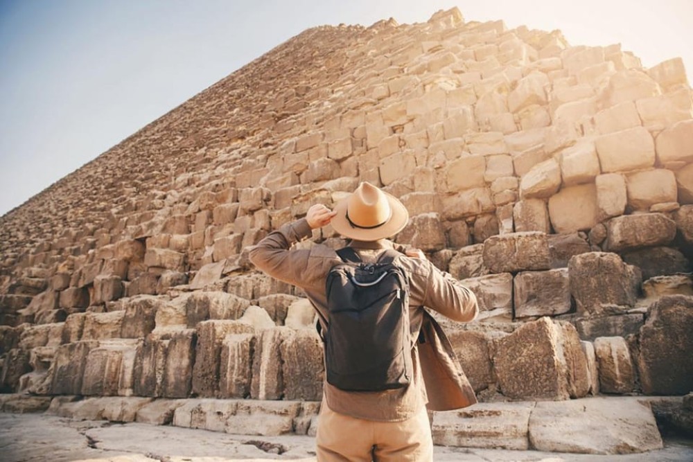 Hurghada: Giza Pyramids Day Trip with Nile Boat Tour Option | ®ExcursionMania