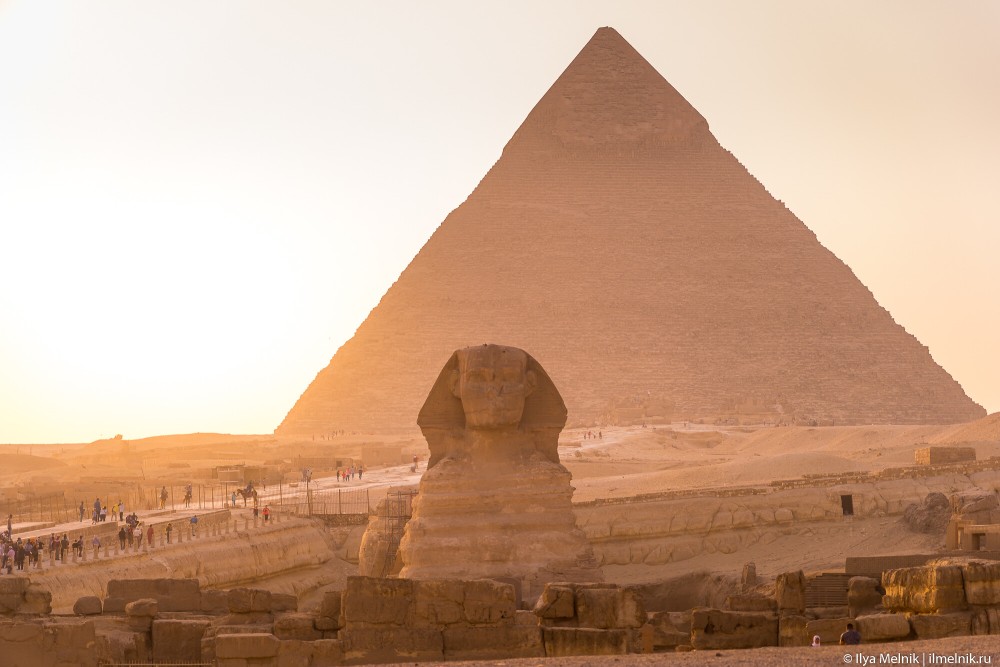 Hurghada: Giza Pyramids Day Trip with Nile Boat Tour Option | ®ExcursionMania