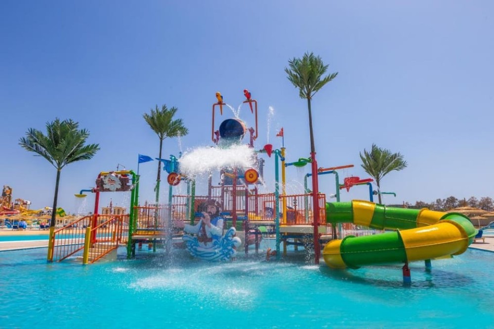 Sharm El-Sheikh: Albatros Aqua Park with Lunch & Transfers | ®ExcursionMania