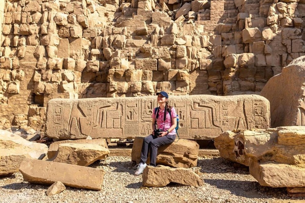 From Safaga or Makadi: Day Trip to Luxor by van with Lunch | ®ExcursionMania