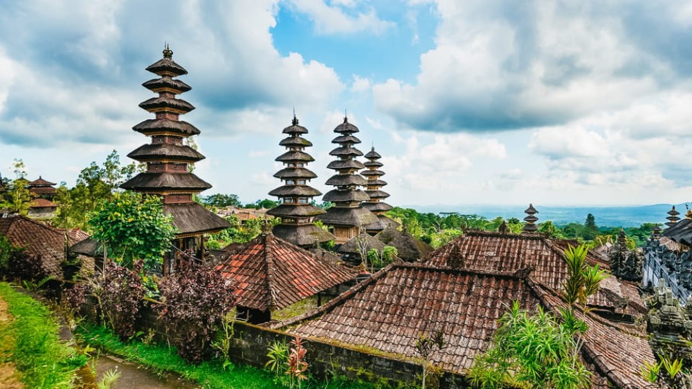 Bali: Besakih Temple & Lempuyang Temple Gates of Heaven Tour | ®ExcursionMania