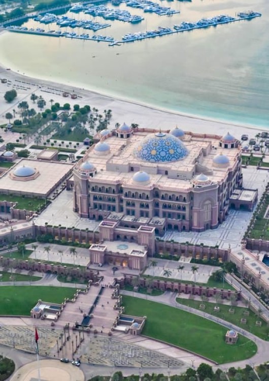 Abu Dhabi City Tour with Qasr Al Watan | ®ExcursionMania