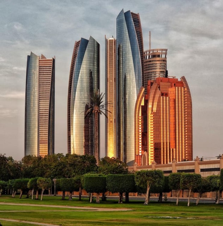 Abu Dhabi City Tour with Qasr Al Watan | ®ExcursionMania